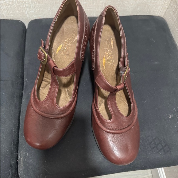 Aerosoles burgundy serfs up t strap retro heels - Picture 10 of 13